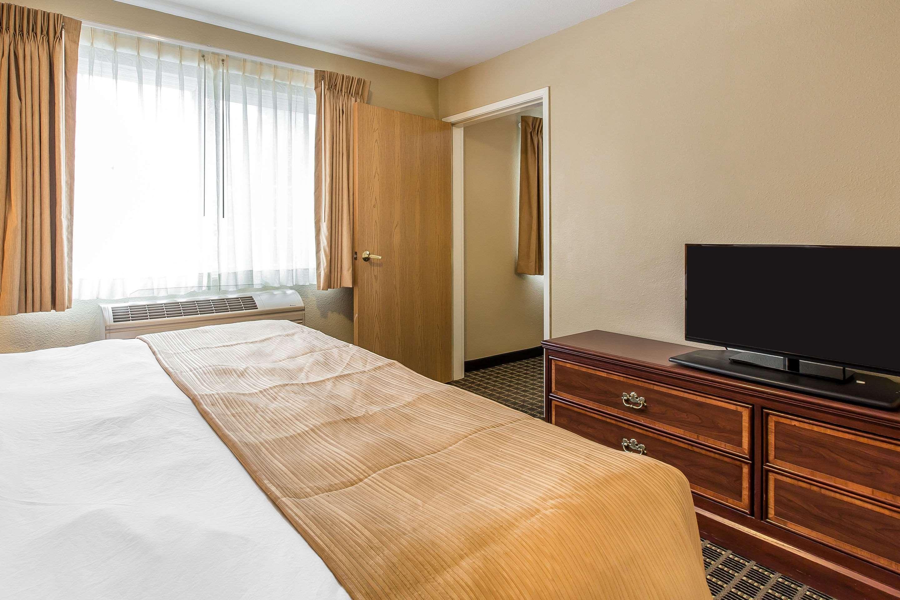 גלנווד ספרינגס Quality Inn & Suites On The River מראה חיצוני תמונה