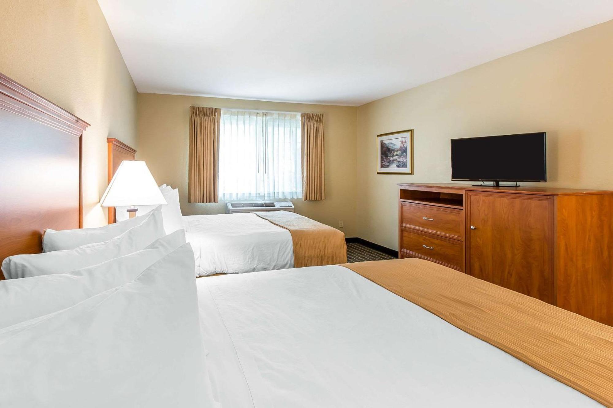גלנווד ספרינגס Quality Inn & Suites On The River מראה חיצוני תמונה